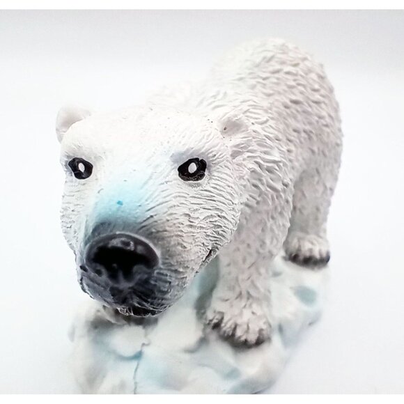Polar Bear Figurine On Iceberg White Resin Sculpture Greenbrier International - Picture 7 of 14